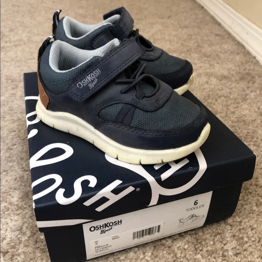 Oshkosh Boys Shoes